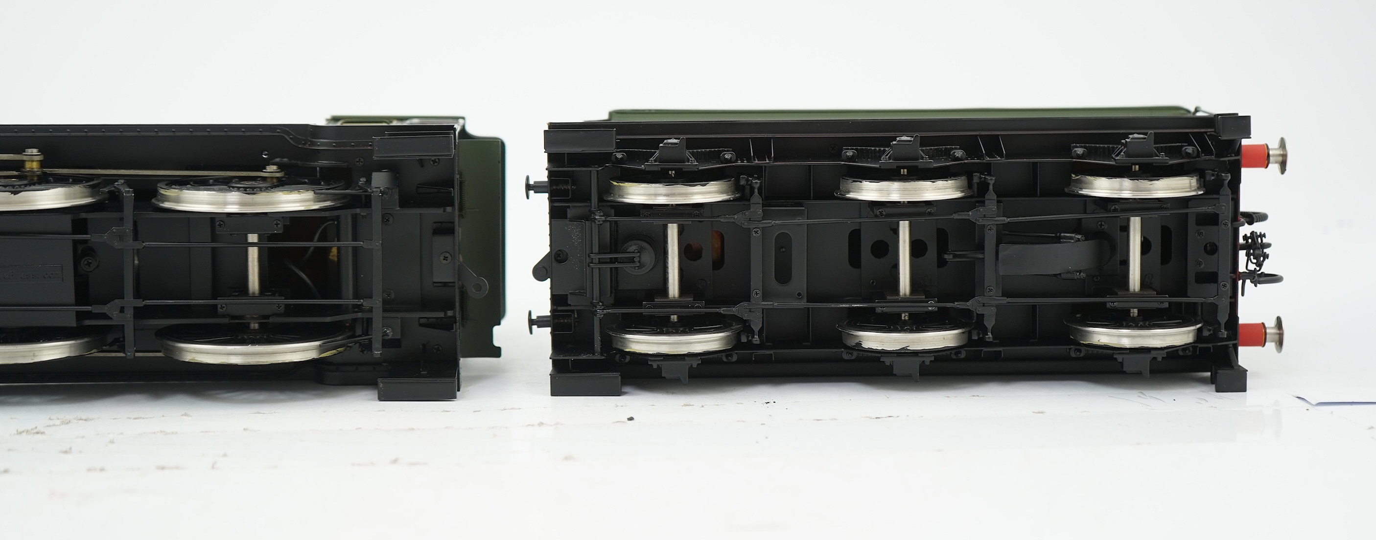 A Gauge One 1/32 scale Finescale Brass (by SanCheng, China) model of GWR Hall Class, Eaton Hall, 4921, 4-6-0 tender locomotive, powered for two rail operation, with original separate boxes for the locomotive and tender.